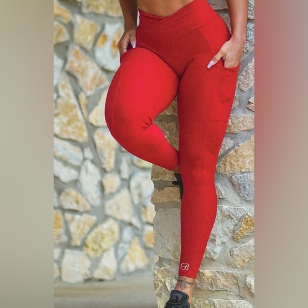 Bombshell leggings
Lightly worn